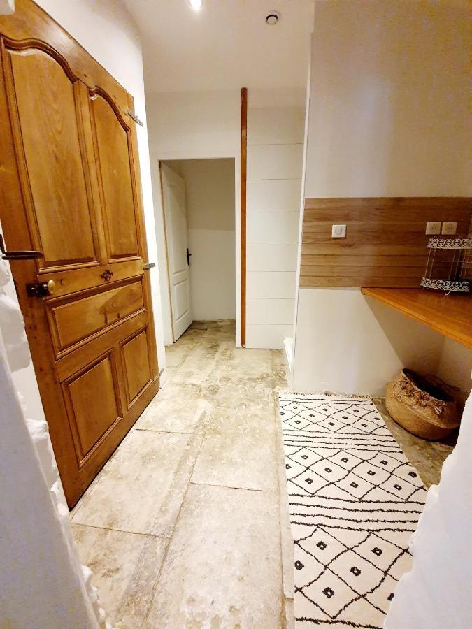 Palmiers Et Crocos Du Vieux Nimes Apartament Zewnętrze zdjęcie