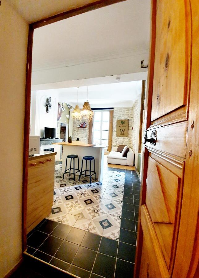 Palmiers Et Crocos Du Vieux Nimes Apartament Zewnętrze zdjęcie