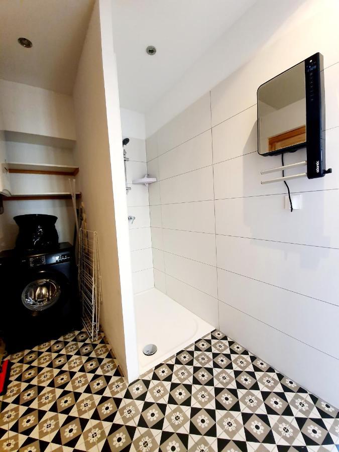 Palmiers Et Crocos Du Vieux Nimes Apartament Zewnętrze zdjęcie